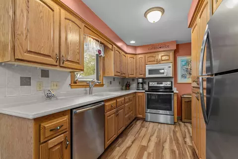 830 Christine St, Appleton, WI 54915 photo 10