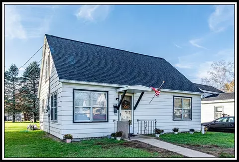 329 Lima St, New London, WI 54961