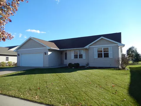 34 Southern Edge Dr, Fond Du Lac, WI 54935