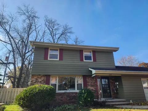 1809 N Summit St, Appleton, WI 54914
