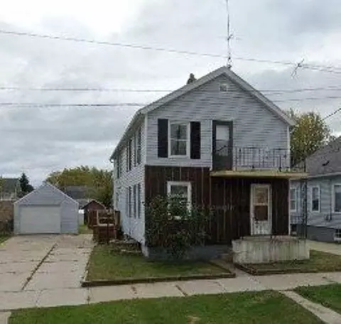 1709 20th St, Two Rivers, WI 54241