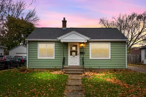 645 Cleveland St, Neenah, WI 54956