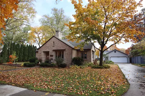 217 Cottage Ave, Fond Du Lac, WI 54935