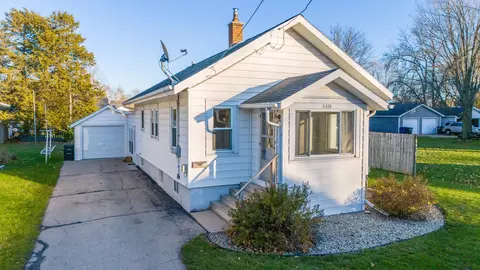 1634 Liberty St, Oshkosh, WI 54901