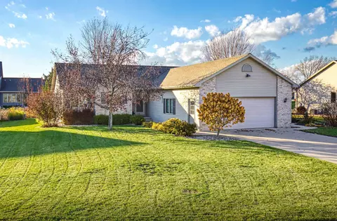 n8935 Willow Lane, Menasha, WI 54952