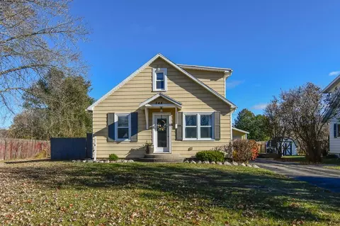 244 Park Ave, Oconto Falls, WI 54154