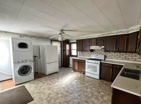 145 Lafollette St, Iola, WI 54945 photo 9