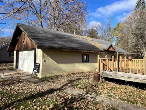 145 Lafollette St, Iola, WI 54945 photo 24