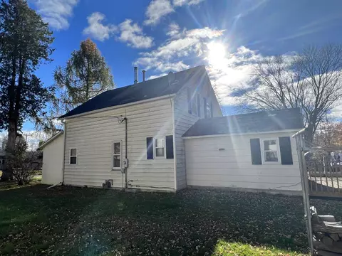 145 Lafollette St, Iola, WI 54945 photo 23