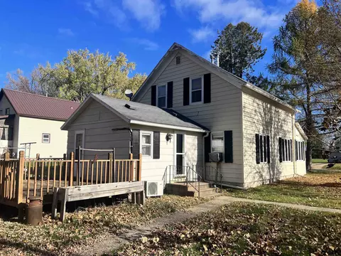 145 Lafollette St, Iola, WI 54945 photo 22