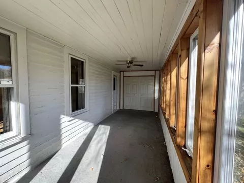145 Lafollette St, Iola, WI 54945 photo 2