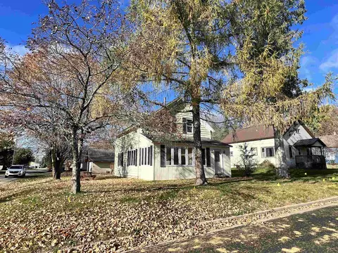 145 Lafollette St, Iola, WI 54945 photo 32