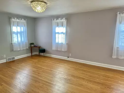 208 E Glendale Ave, Appleton, WI 54911 photo 23