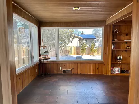 208 E Glendale Ave, Appleton, WI 54911 photo 8