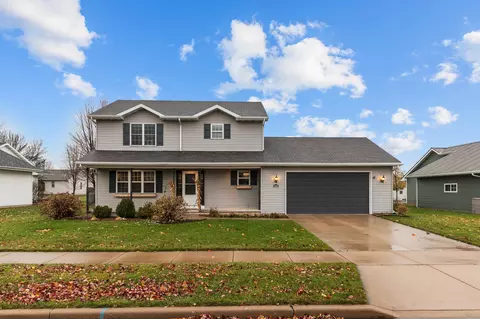 2080 Mayflower St, Kaukauna, WI 54130