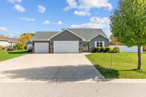 n2456 Benjamin Drive, Greenville, WI 54942
