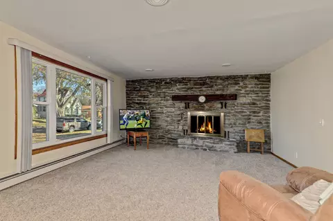 1119 W Winnebago St, Appleton, WI 54914 photo 5