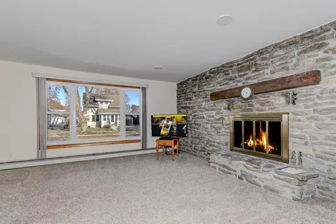 1119 W Winnebago St, Appleton, WI 54914 photo 4