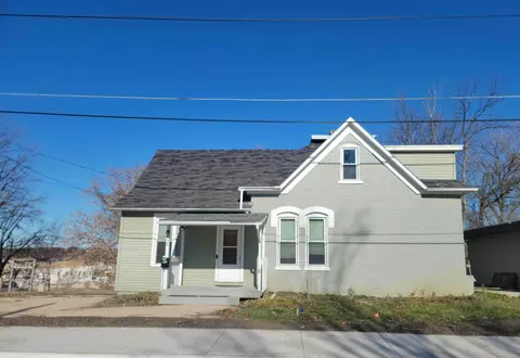 408 Dixon St, Kaukauna, WI 54130