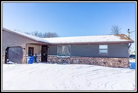 2123 Taylor St, Little Chute, WI 54140