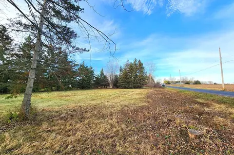 W Edgewood Drive, Appleton, WI 54913 photo 3