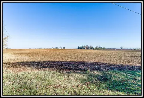 w edgewood drive, Appleton, WI 54913
