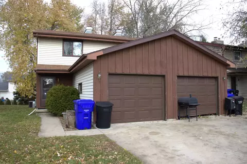 1820 W Kamps Ave, Appleton, WI 54914 photo 2
