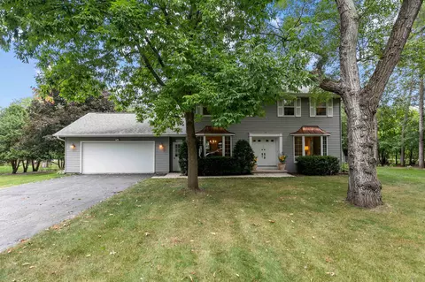 3792 Leonard Point Rd, Oshkosh, WI 54904
