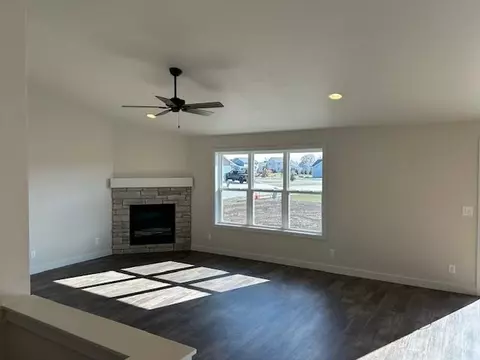 2995 E Turquoise Ln, Appleton, WI 54913 photo 2