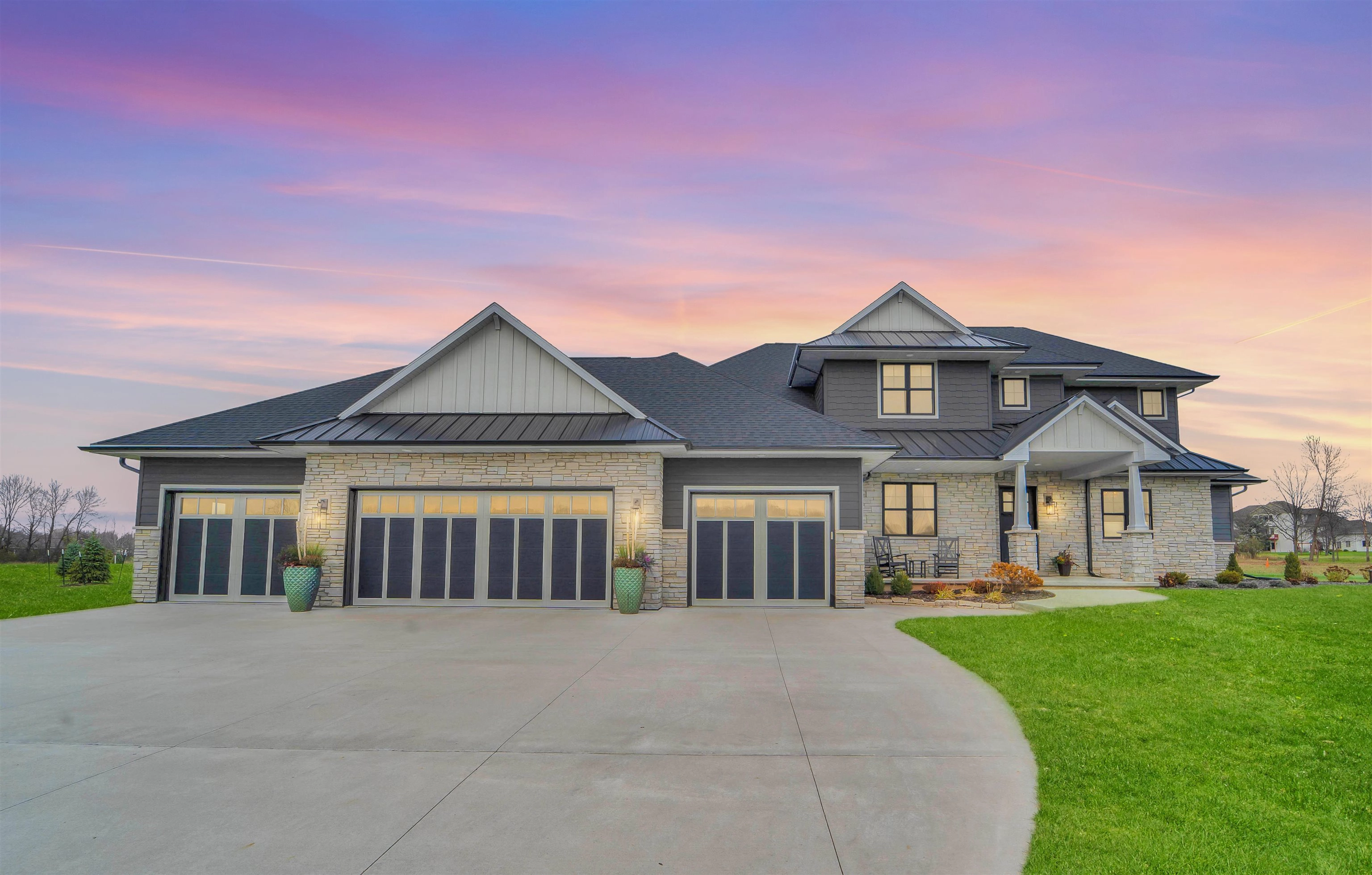 3118 Rose Moon Way, Neenah, WI 54956 | 48 Photos - Movoto