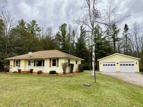 W5850 Birch Creek Road, Menominee, MI 49858
