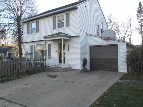 891 7th St, Green Bay, WI 54304