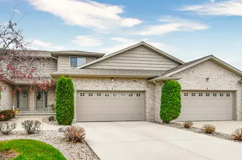 1690 W Main Cir #5, De Pere, WI 54115