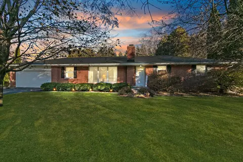 1774 School Ln, Suamico, WI 54173