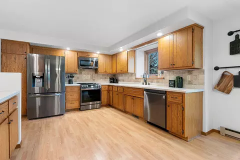 980 Oakview Dr, Oneida, WI 54155 photo 7