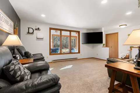 980 Oakview Dr, Oneida, WI 54155 photo 3