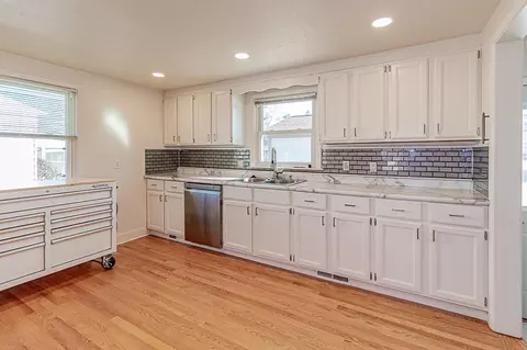 Kitchen - 1906 S Memorial Dr, Appleton, WI 54915 photo 2 of 2