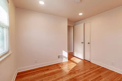 Bedroom - 1906 S Memorial Dr, Appleton, WI 54915 photo 3 of 4