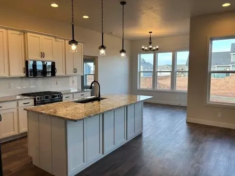 Kitchen - N9253 Cassandra Way, Appleton, WI 54915 photo 4 of 5