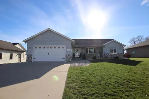415 Oak St, Campbellsport, WI 53010