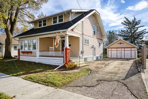 1207 W Elsie St, Appleton, WI 54914