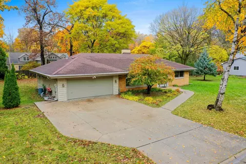 923 White Pine Ave, De Pere, WI 54115