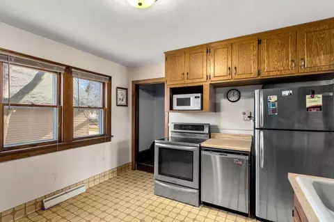 732 W Hawes Ave, Appleton, WI 54914 photo 9