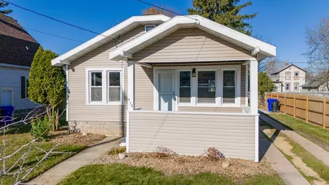 414 E Summer St, Appleton, WI 54911