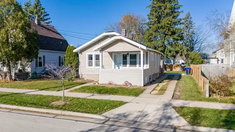 414 E Summer St, Appleton, WI 54911 photo 2