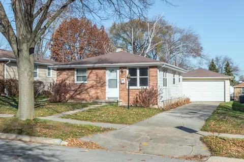 1298 Mather St, Green Bay, WI 54303