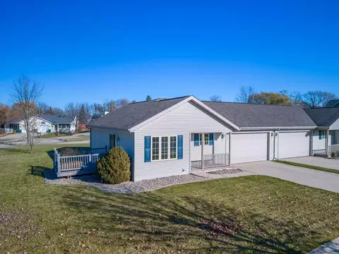 1147 Primrose Ln, Fond Du Lac, WI 54935