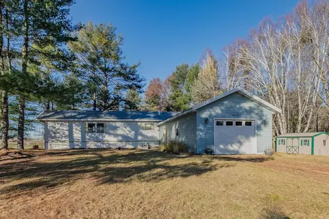 7218 Garbrecht Rd, Oconto Falls, WI 54154