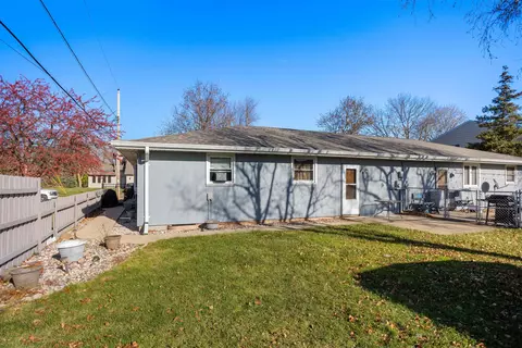 3115 Edgemere Dr, Appleton, WI 54915 photo 5