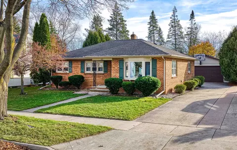 925 W Frances St, Appleton, WI 54914